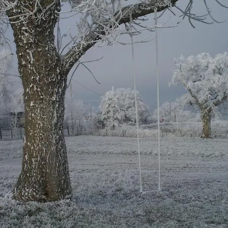 Le Logis Des Chons A La Campagne A Saint Hilaire Du Bois - Lys Layon *