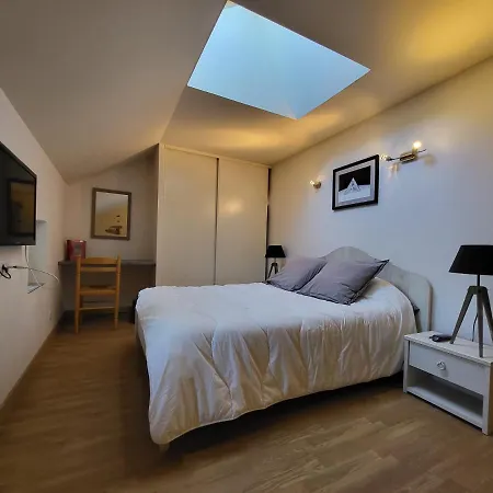 Le Logis Des Chons A La Campagne A Saint Hilaire Du Bois - Lys Layon Vakantiehuis *