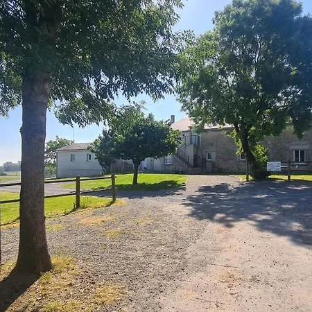 Le Logis Des Chons A La Campagne A Saint Hilaire Du Bois - Lys Layon Le Plessis (Maine-et-Loire)